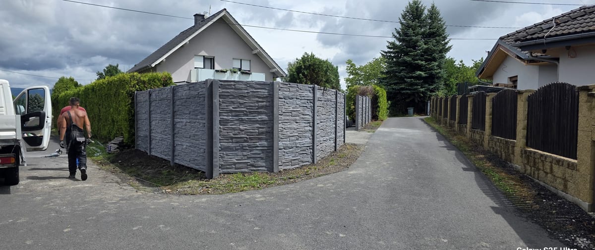 Realizace betonového plotu VM BETON 16