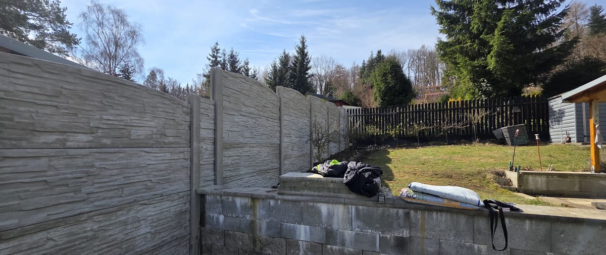 Realizace betonového plotu VM BETON 28