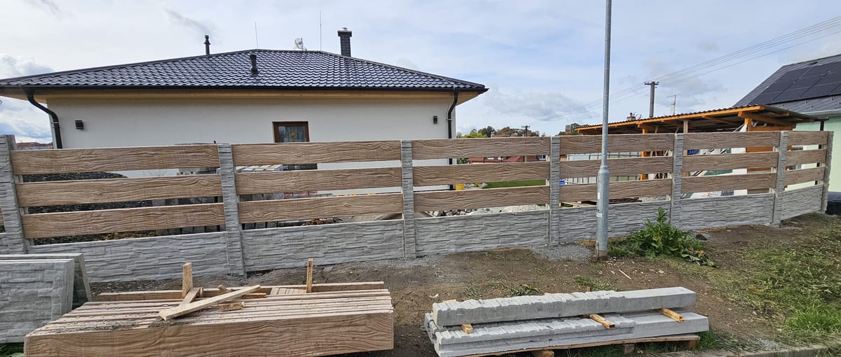 Realizace betonového plotu VM BETON 45