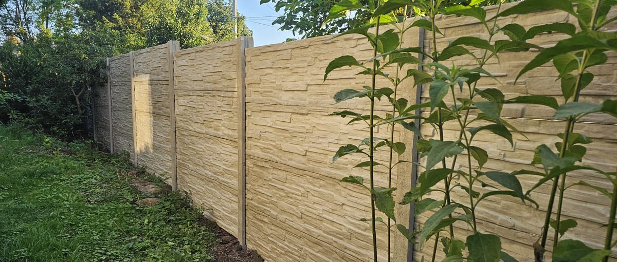 Realizace betonového plotu VM BETON 48