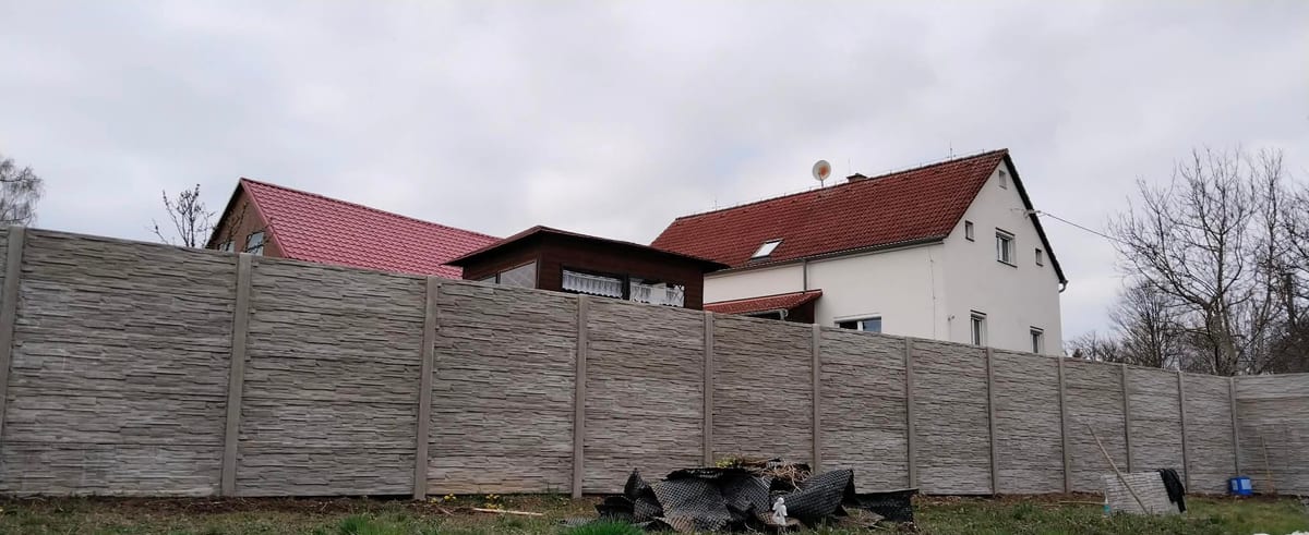 Realizace betonového plotu VM BETON 53
